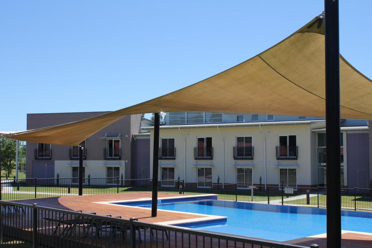 Springs Shoalhaven Nowra Motel Exterior photo