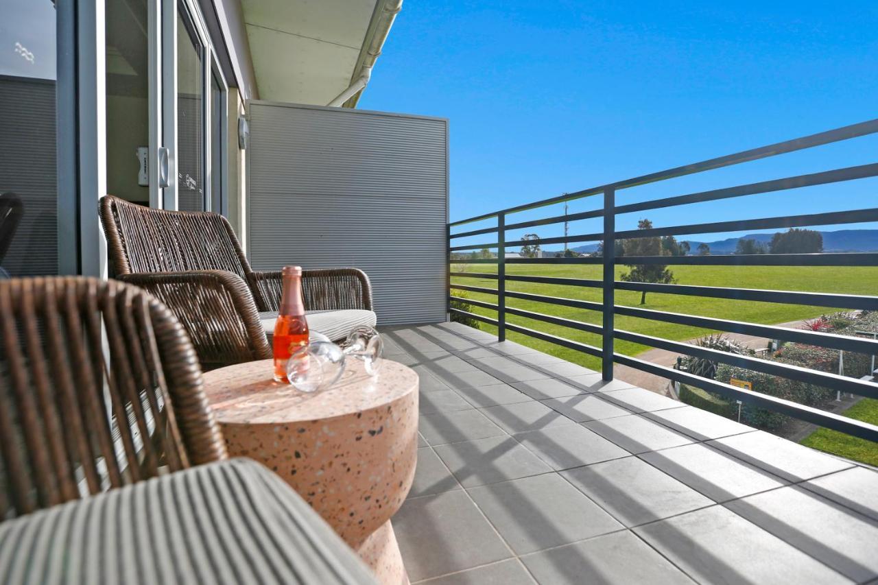 Springs Shoalhaven Nowra Motel Exterior photo