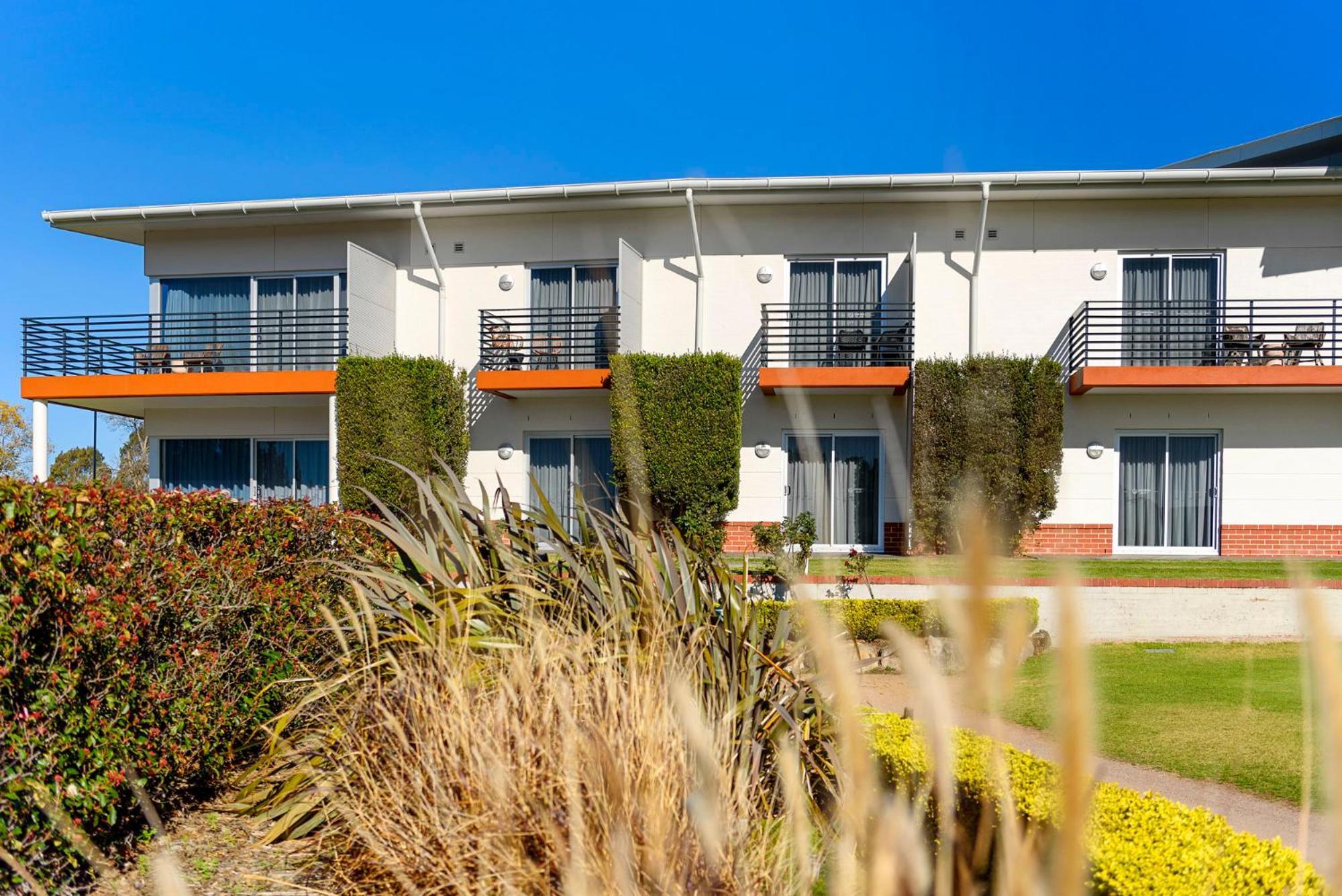 Springs Shoalhaven Nowra Motel Exterior photo