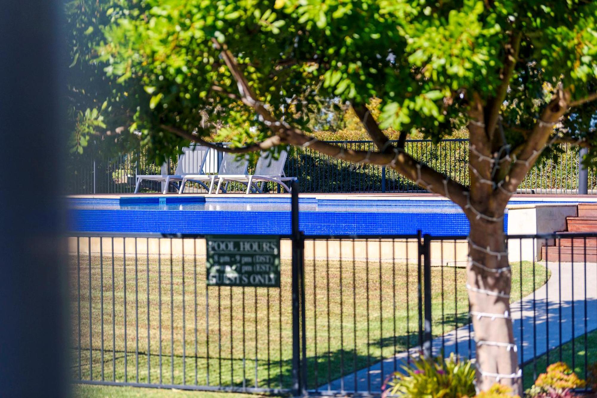 Springs Shoalhaven Nowra Motel Exterior photo