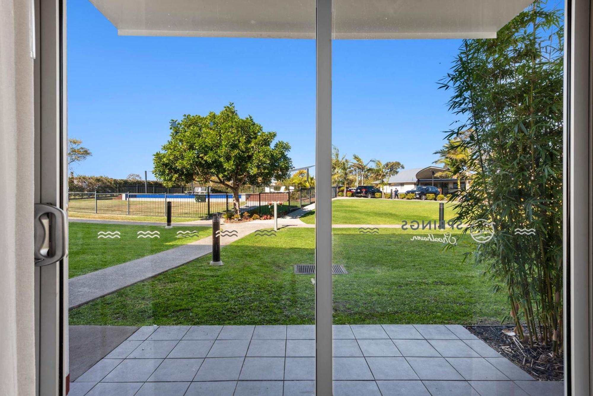 Springs Shoalhaven Nowra Motel Exterior photo